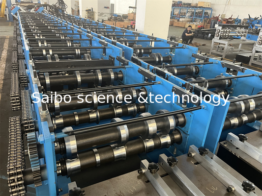 Four Rows Ceiling Roll Forming Machine With 5.5kw Hydraulic Motor GCR15 Rollers